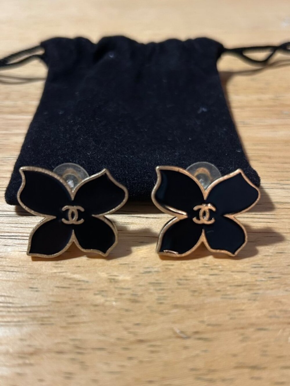 Authentic Chanel 2002 CC Gold Plated Enamel Flower Butterfly Clip-On Earring